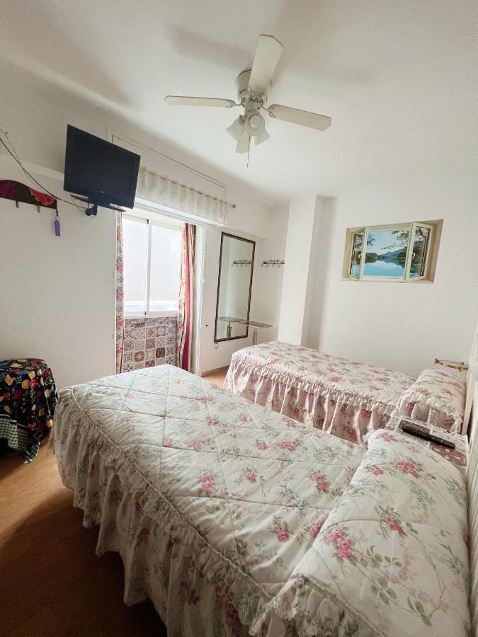 Hostal Flamenco Camaron Малага Екстер'єр фото