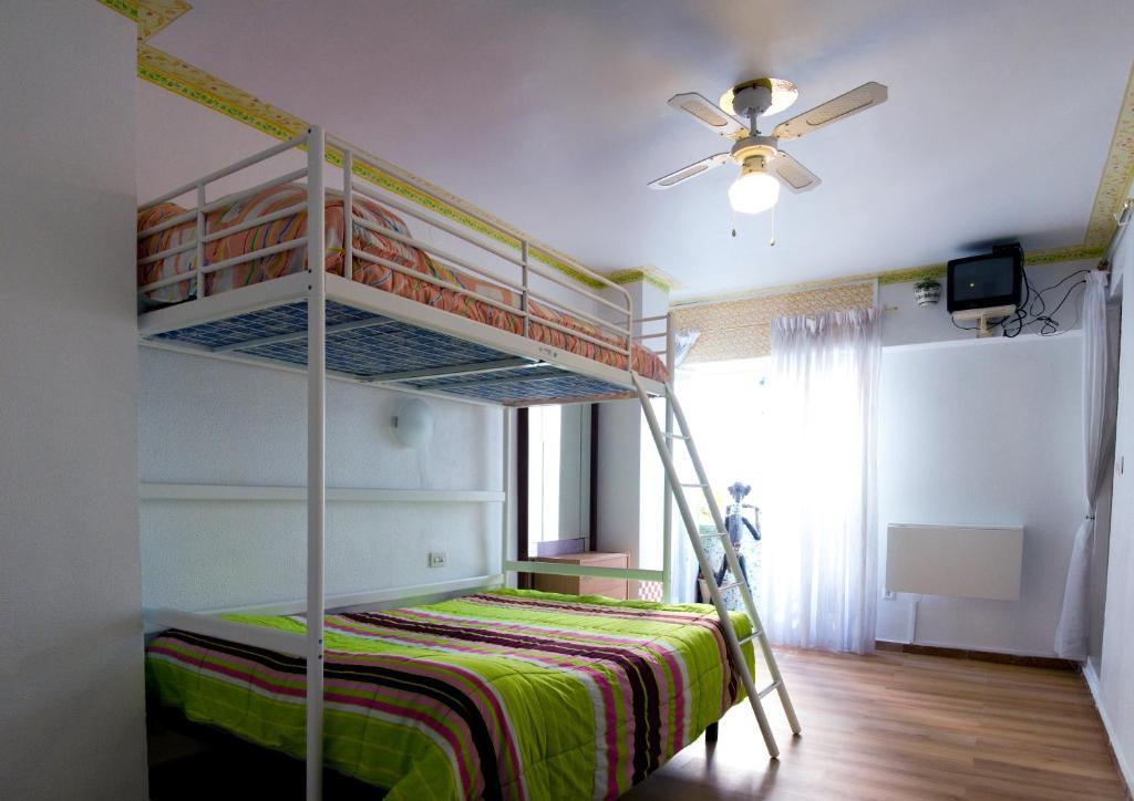 Hostal Flamenco Camaron Малага Екстер'єр фото